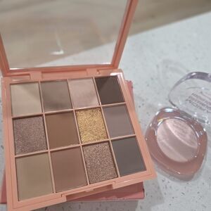 Moira Eyeshadow Palette with Gold and Brown Shades & Highlighter